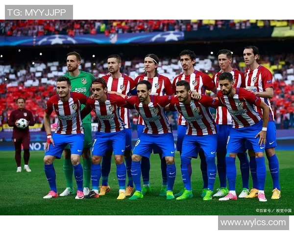 足球明星如风驰电掣般飞奔在绿茵场上展现速度与激情的完美结合 足球明星如风驰电掣般飞奔在绿茵场上展现速度与激情的完美结合